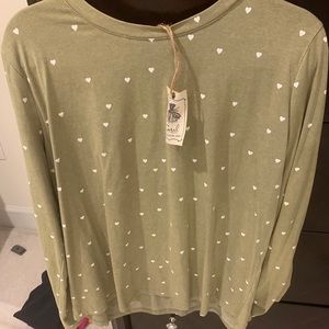 Easel long sleeve